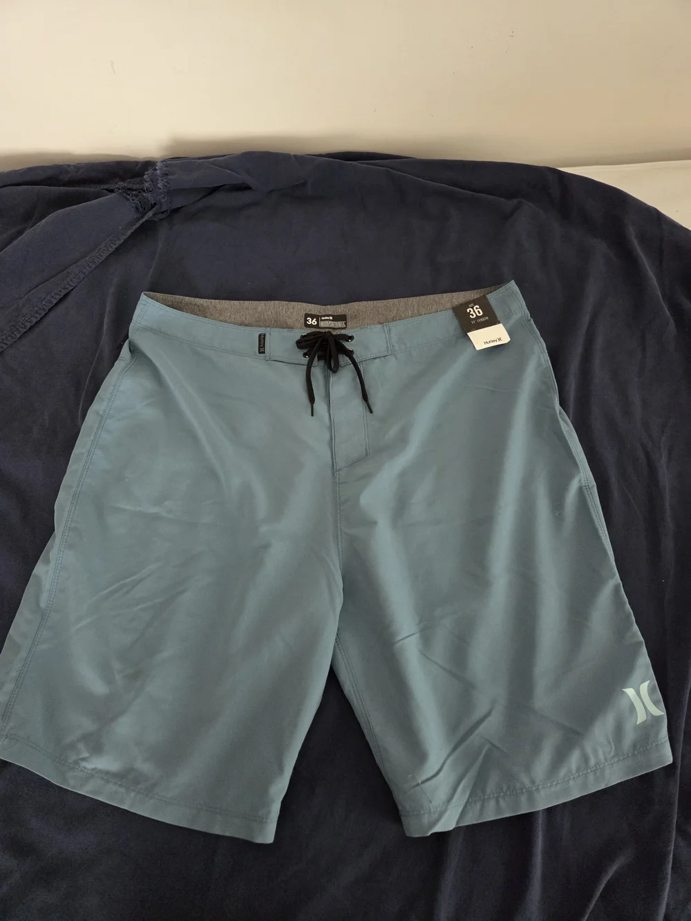 Hurley men’s swim